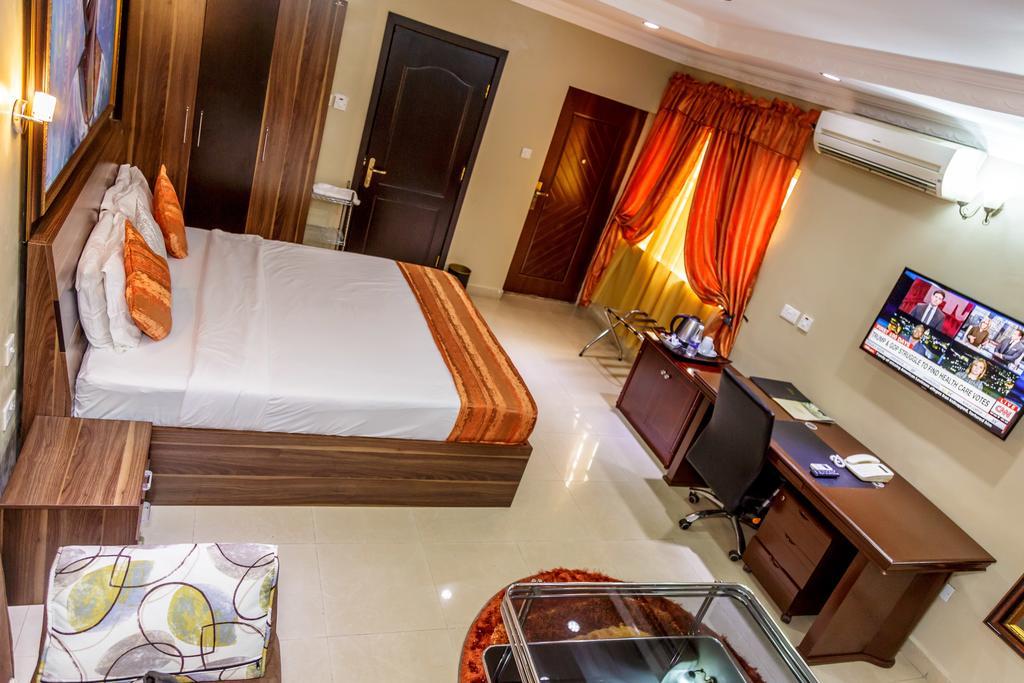 Apartment Royale Hotel & Suite لاغوس المظهر الخارجي الصورة