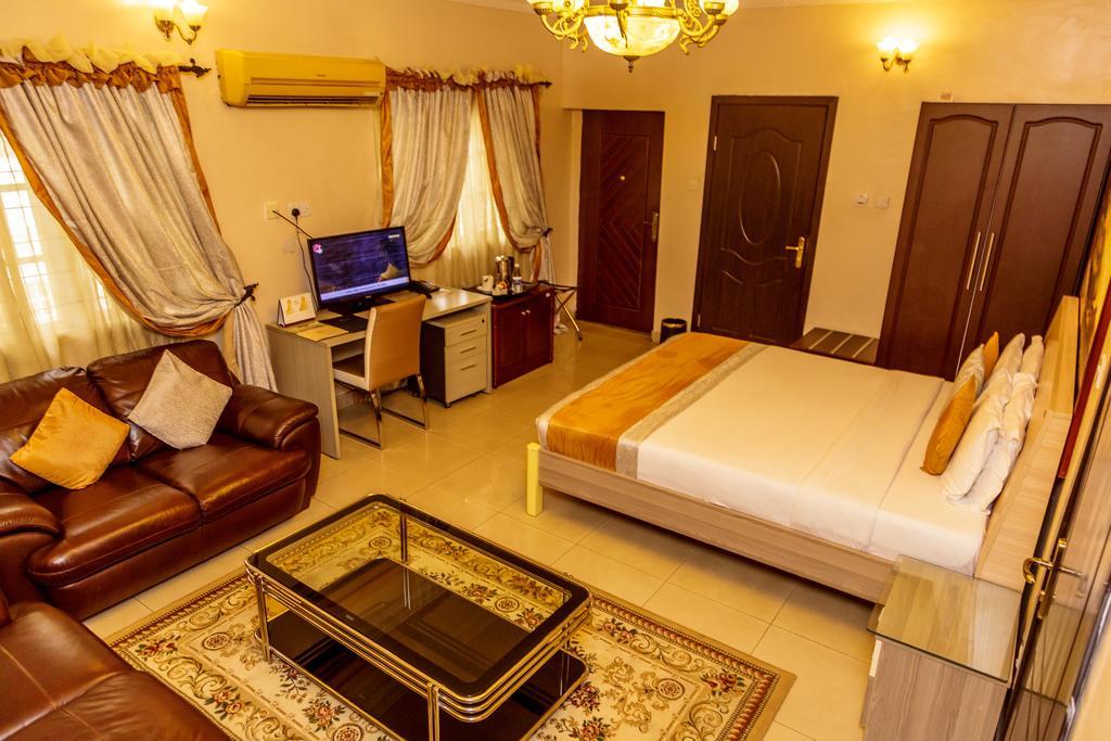 Apartment Royale Hotel & Suite لاغوس المظهر الخارجي الصورة